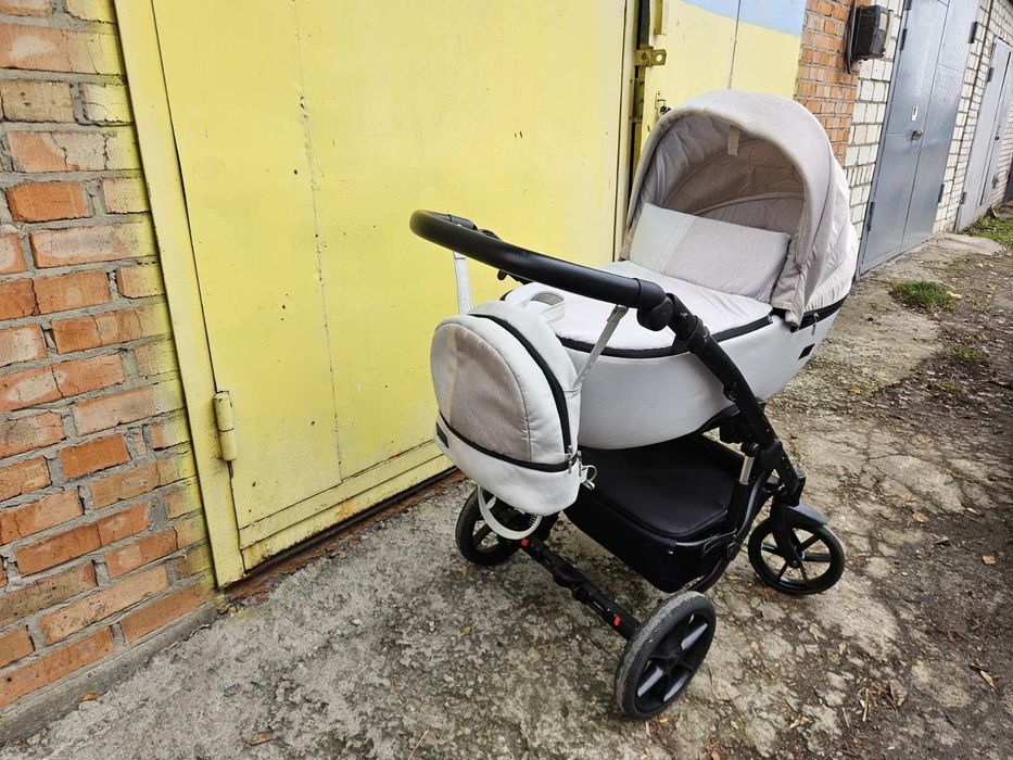 Продам найзручнішу коляску 2 в 1 BEXA AIR