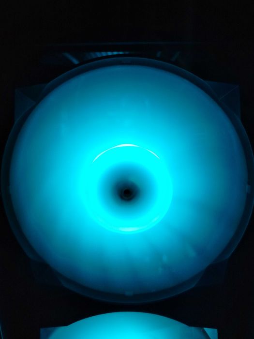 Komputer i5-8600k, HyperX 2x8 2400 CL12, GTX 980 PNY, 2xDyski, H310