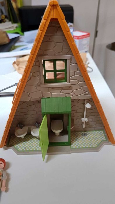 PLAYMOBIL Family Fun Camping Lodge Family Fun 9152!!