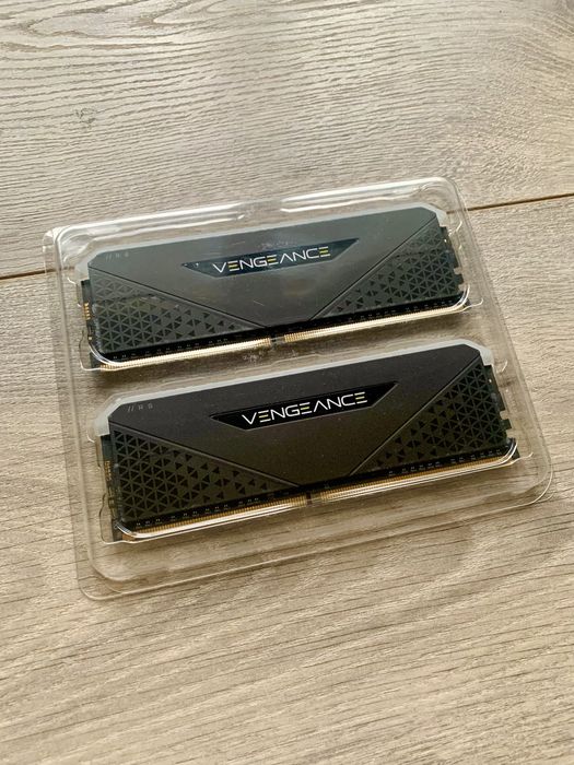 corsair ddr4 3200 - купити комп'ютери та комплектуючі - Ціна на OLX.ua