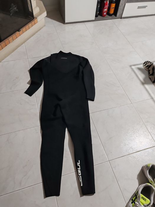 Wet suit Gul 3.2    Fato de surf Gul 3.2.