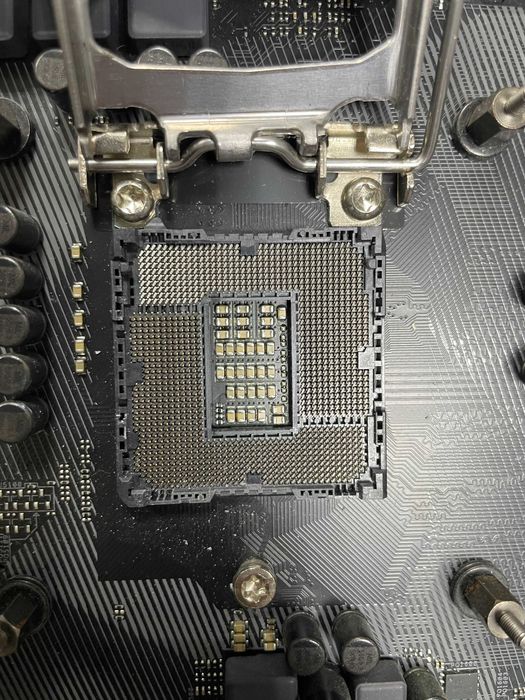 Материнська плата Asus Strix Z270H Gaming