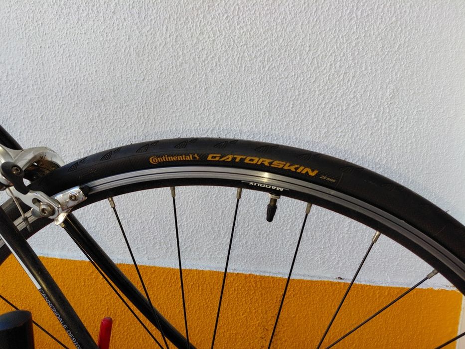 Bicicleta Cannondale caad 8