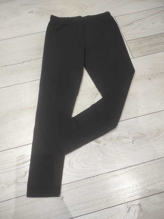 Czarne legginsy dziewczęce