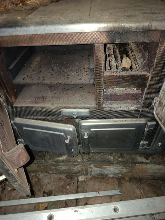 Vendo fogão a lenha e gaz