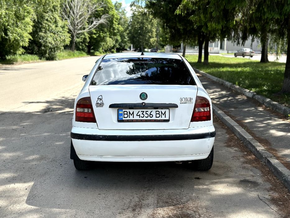 Skoda Octavia Tour 1.6 г/б