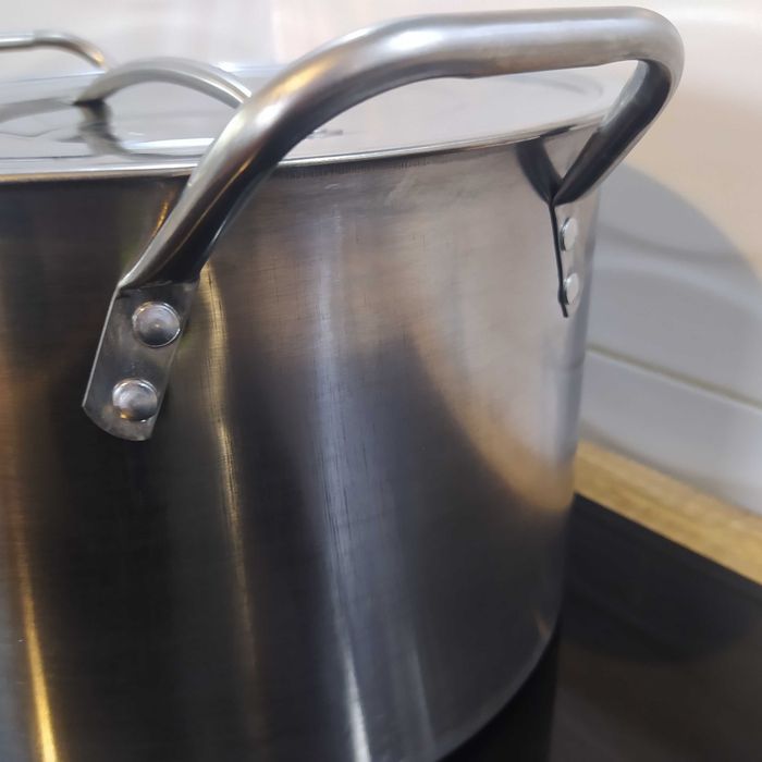 Zestaw fajnych garnków duże romziary 5 8 10 i 12 litrów gaz indukcja