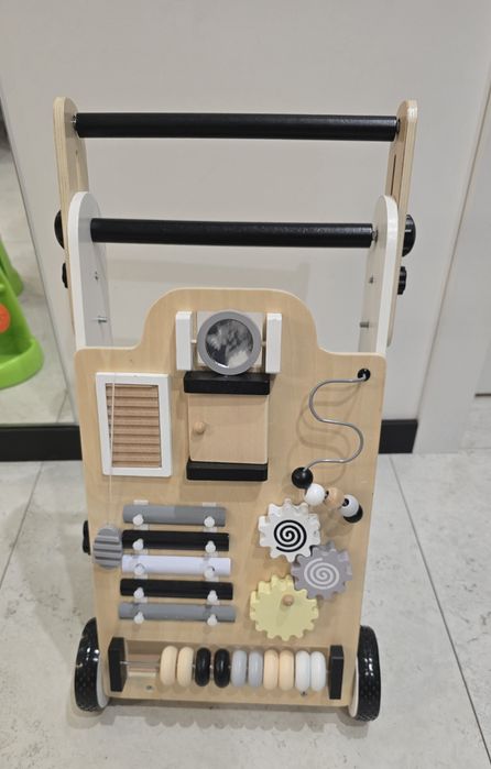 Drewniany chodzik interaktywny pchacz Dla Dzieci