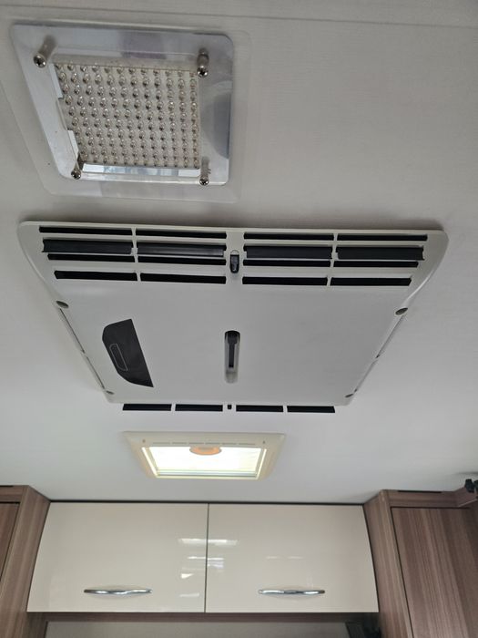 Autocaravana Perfilada Challenger Genesis 398 EB