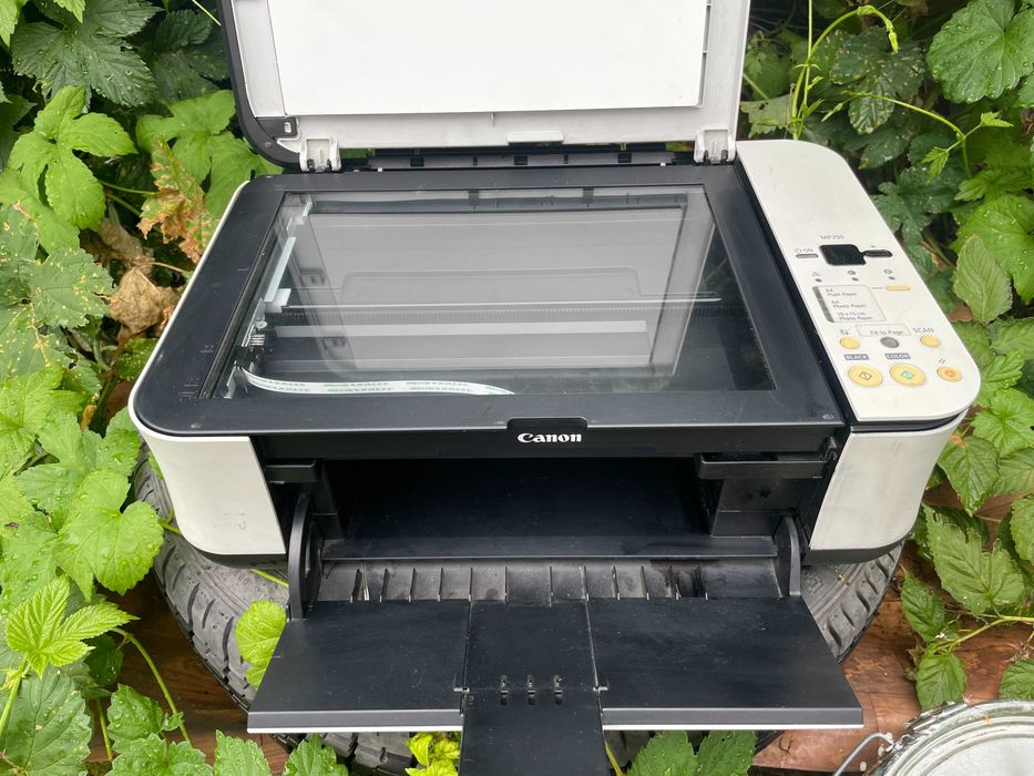 Принтеры HP P2015 лазерный, CANON MP250 -Мфу- цветной