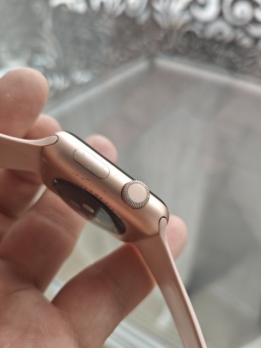 Продам apple watch s3