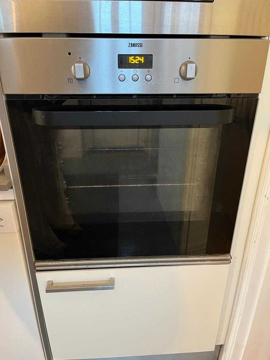 Forno Elétrico de Encastrar Zanussi
