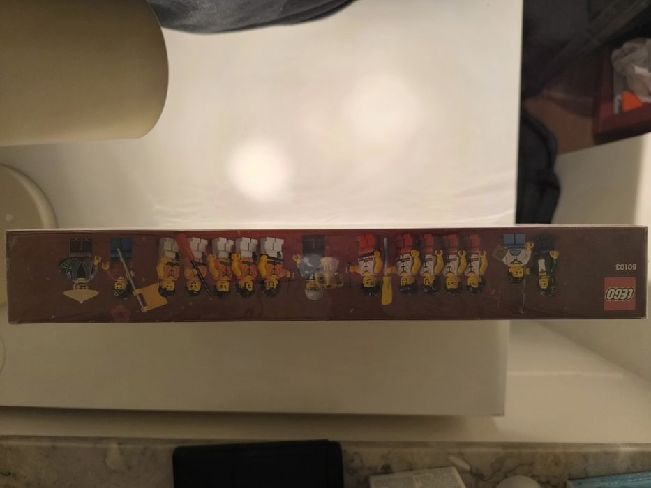 (645pcs)Lego Lunar New Year Dragon Boat Race 80103