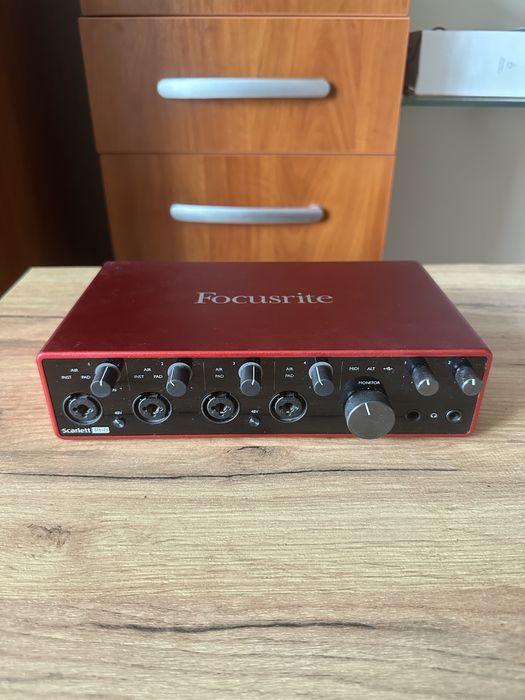 Аудіоінтерфейс звукова карта студійна Focusrite Scarlett 18i8 USB 3rd Gen (нова)