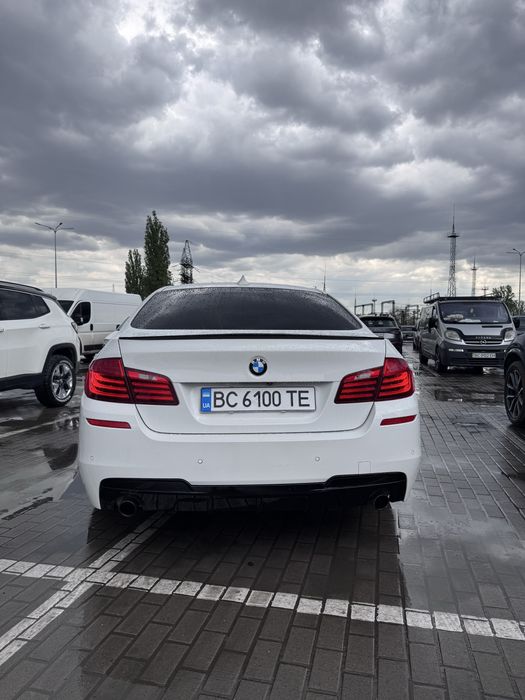 BMW F10 535i 2015 рік задній привід