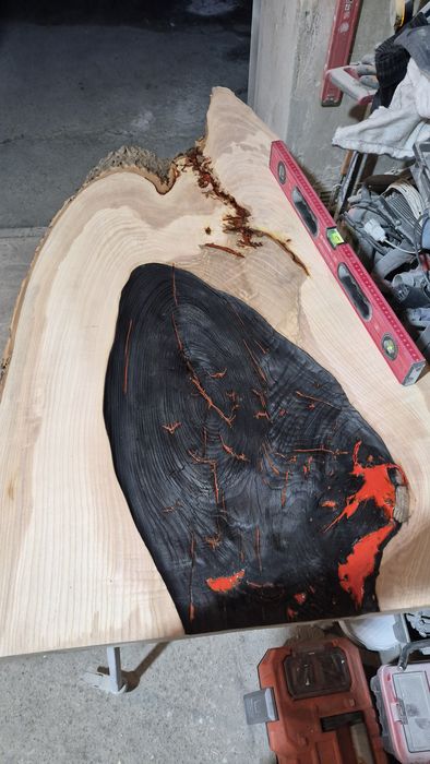 Столик журнальний.