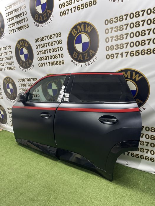 BMW Двері XM G09