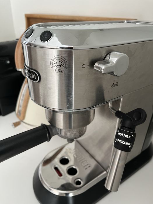 Delonghi dedica café po