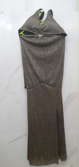 Vendo vestido tamanho M nunca usado