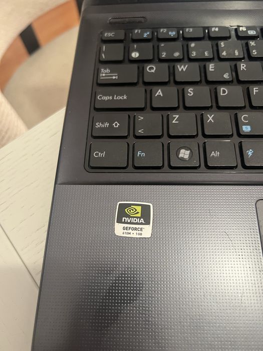 Computador Asus….