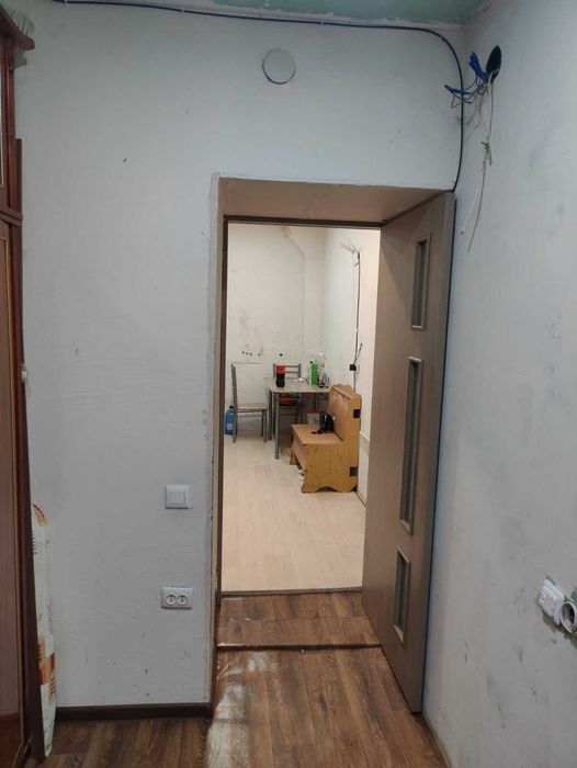 Gk Продам 2 кімнатну квартиру біля метро Левада