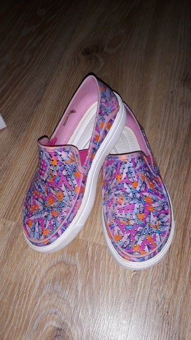 Взуття для дівчинки , кросівки, мокасіни, туфлі, розмір 25,26,27