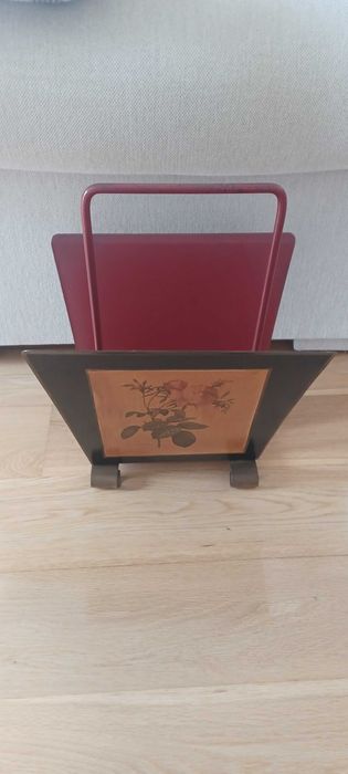 Suporte para revistas antigo  em metal