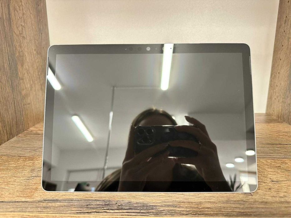 Tablet Laptop Microsoft Surface GO2 1926 4/64GB Pentium bdb gwarancja