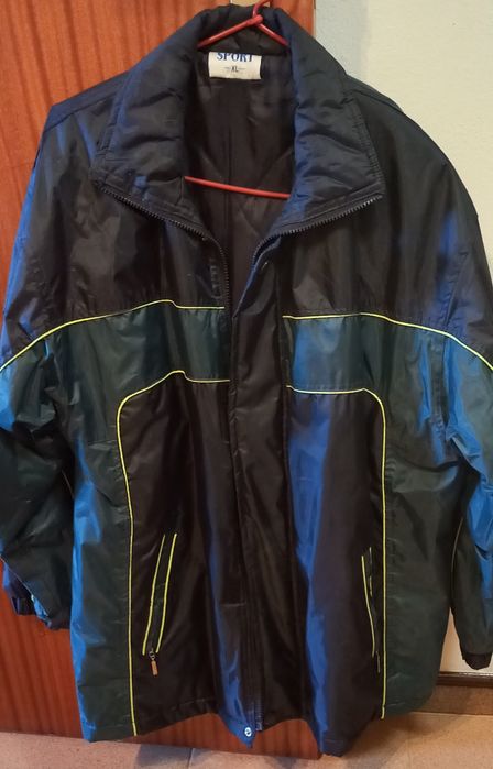 Casaco/kispo impermeável azul escuro e verde