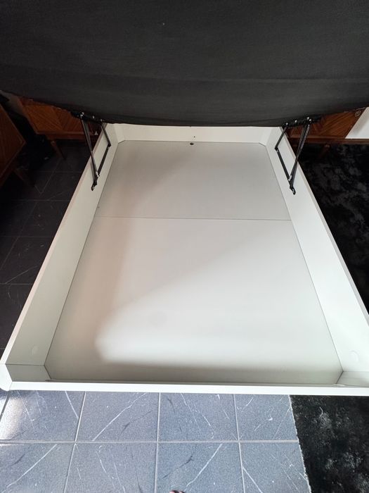 Cama baú com colchão de casal