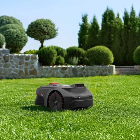 Robot koszący Mova Viax 250