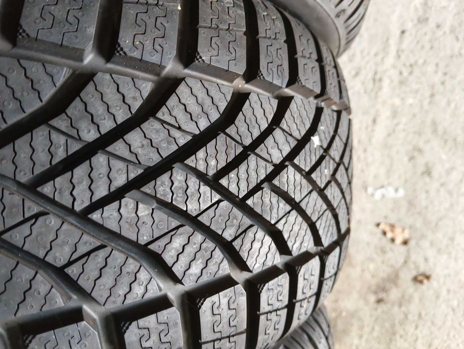 Nowe opony zimowe Falken 205/55/16 WYPRZEDAŻ