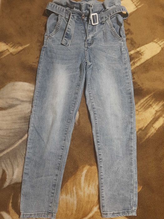 Джинсы для девочки