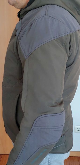 Casaco motard da marca MACNA, modelo Territor, cor verde. Como novo