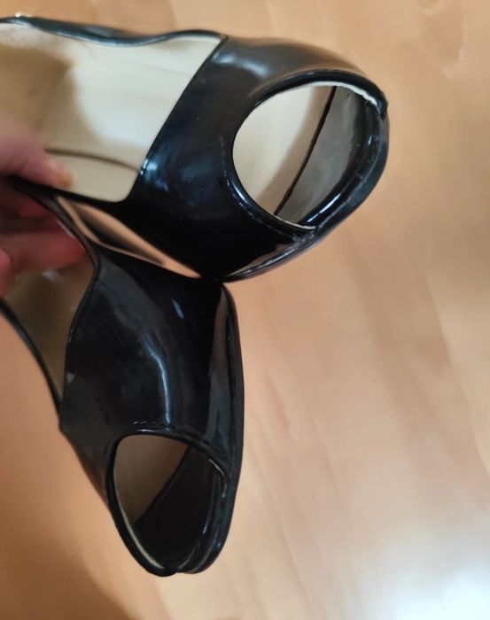 Buty szpilki czółenka odkryte palce noir