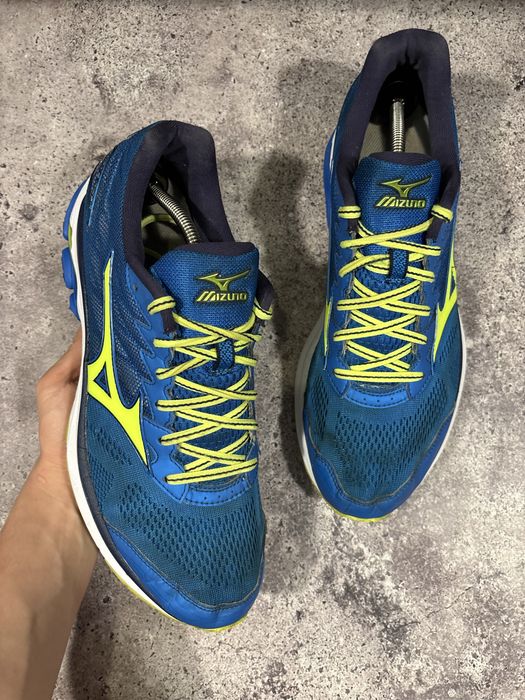 Кросівки Mizuno Wave Rider 20  44,5 р