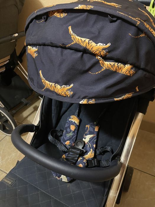 Cossato прогулянкова коляска