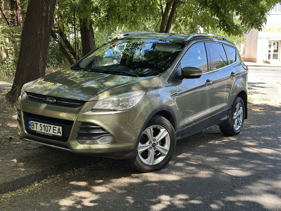 Ford Kuga 2013 рік