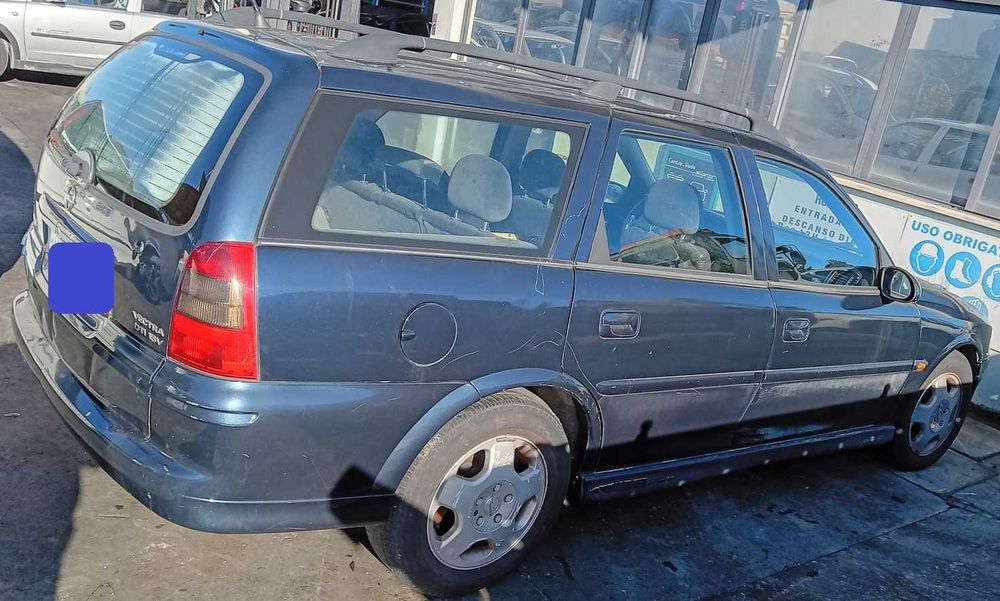 Opel Vectra para peças