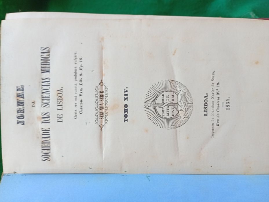 Livros encadernados séc XVIII