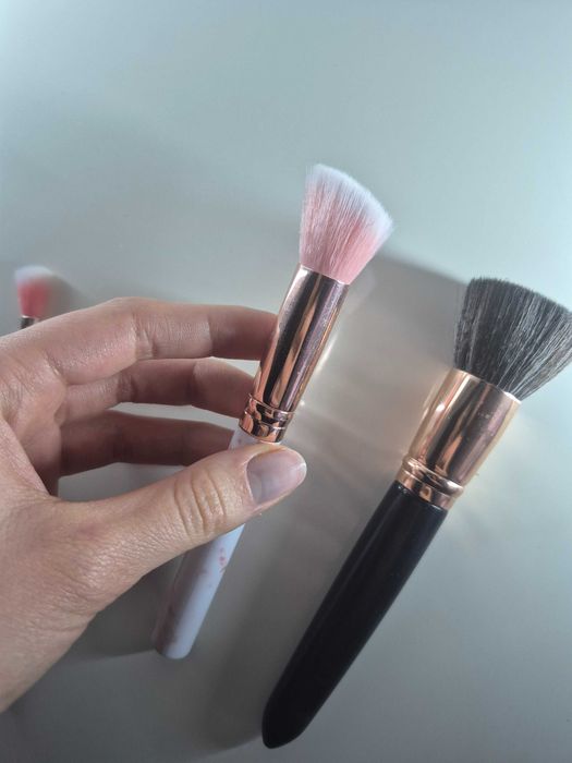 Пензлики для макіяжу