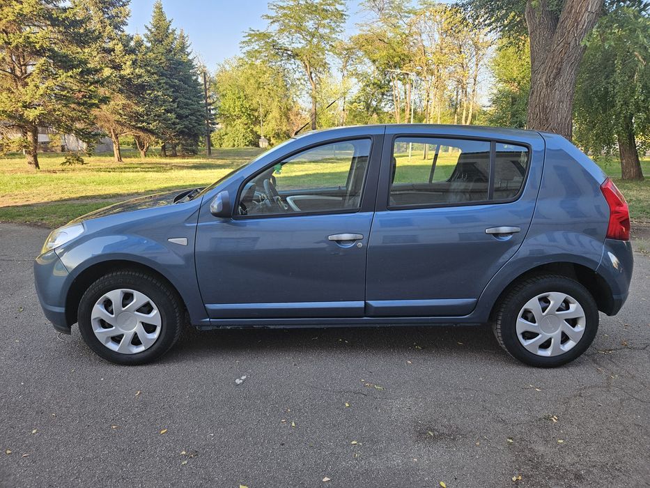Продам Dacia Sandero Laureat 91т.км