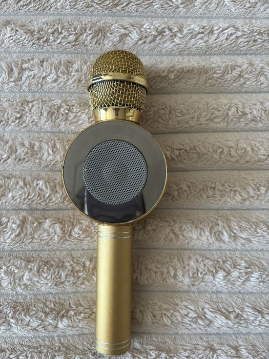 Бездротовий караоке-мікрофон