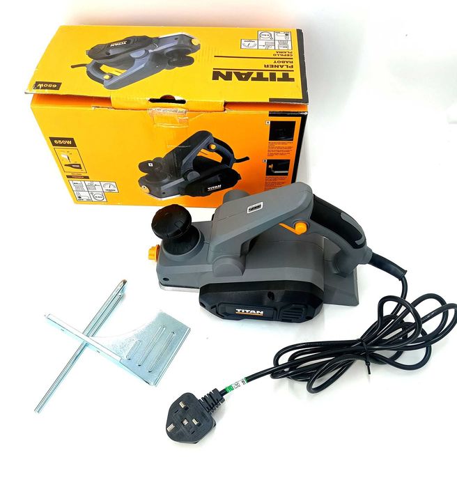 Strug elektryczny hebel titan ttb930pln 900w 82mm