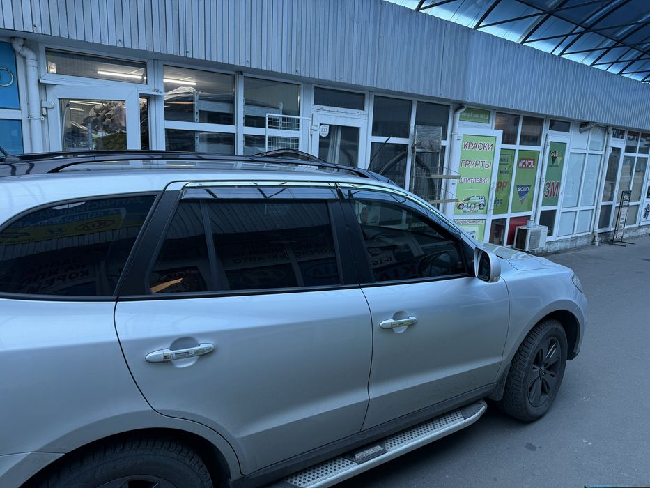 Вітровики / Ветровики / Дефлектори вікон з хромовою смужкою