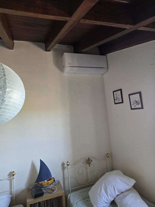 Técnico de ar condicionado quente e frio