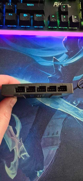 Контроллер вентилятора Arctic CASE FAN HUB, Контроллер Arctic, HUB