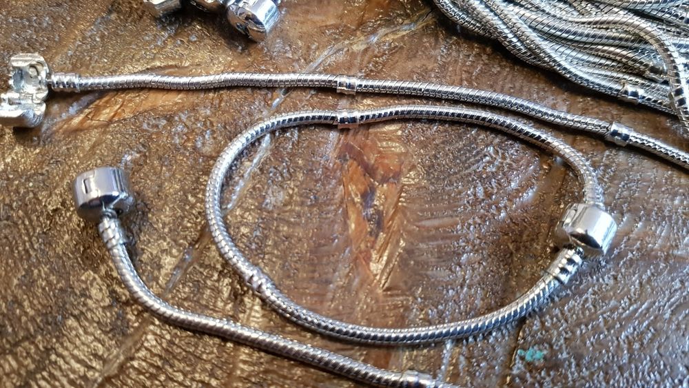 Przekładki modułowe metalowe  koraliki charms ok 1700 szt mix