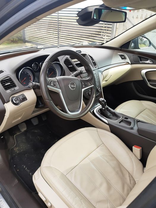 Insignia A Cosmo Elit 1.8