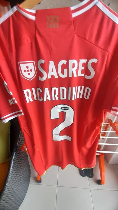 Camisola do Benfica 2Xl com Ricardinho 2  gravado